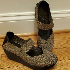 Gold Metallic Woven Platform Wedge Mary Jane Style Shoes